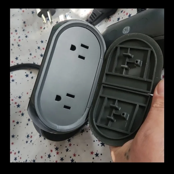 3 GE Cync Outdoor Smart Plug – Wi-Fi | Dual Outlet | Alexa & Google Compatible - Picture 2 of 5